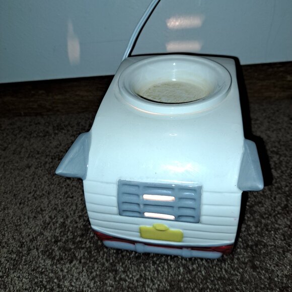 Scentsy Retro Road Less Traveled Camper Trailer Wax Warmer. Discontinued/Retired - Picture 13 of 14